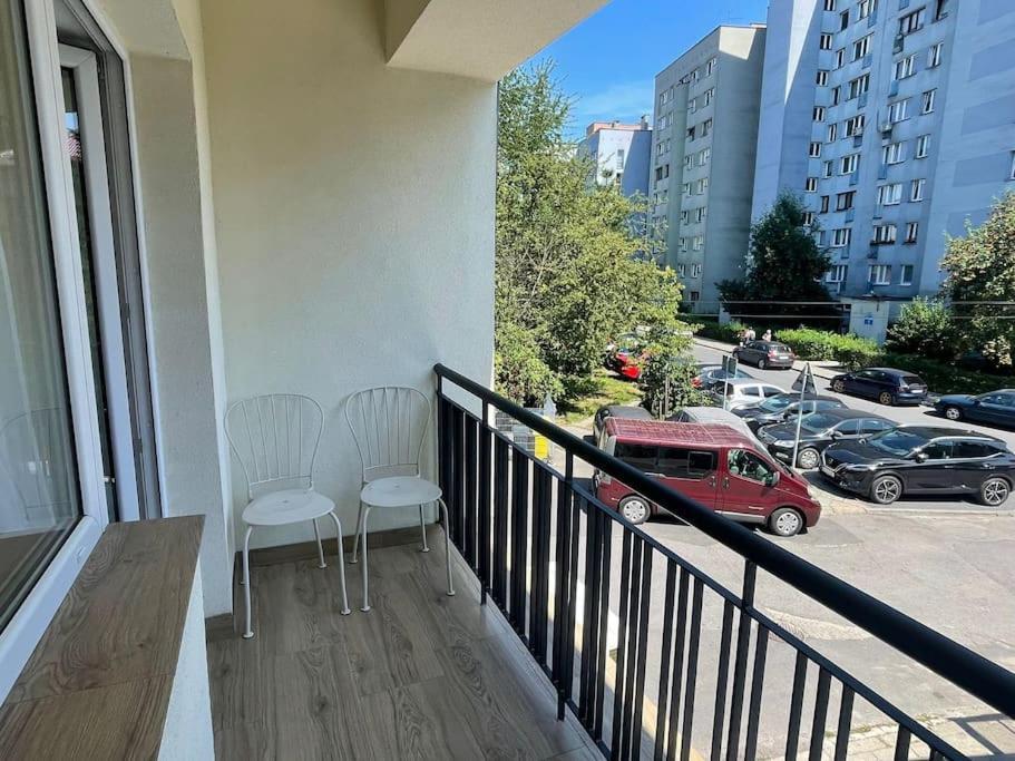 Apartment Aleja 69 Balcony *