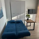 Aleja 69 Balcony